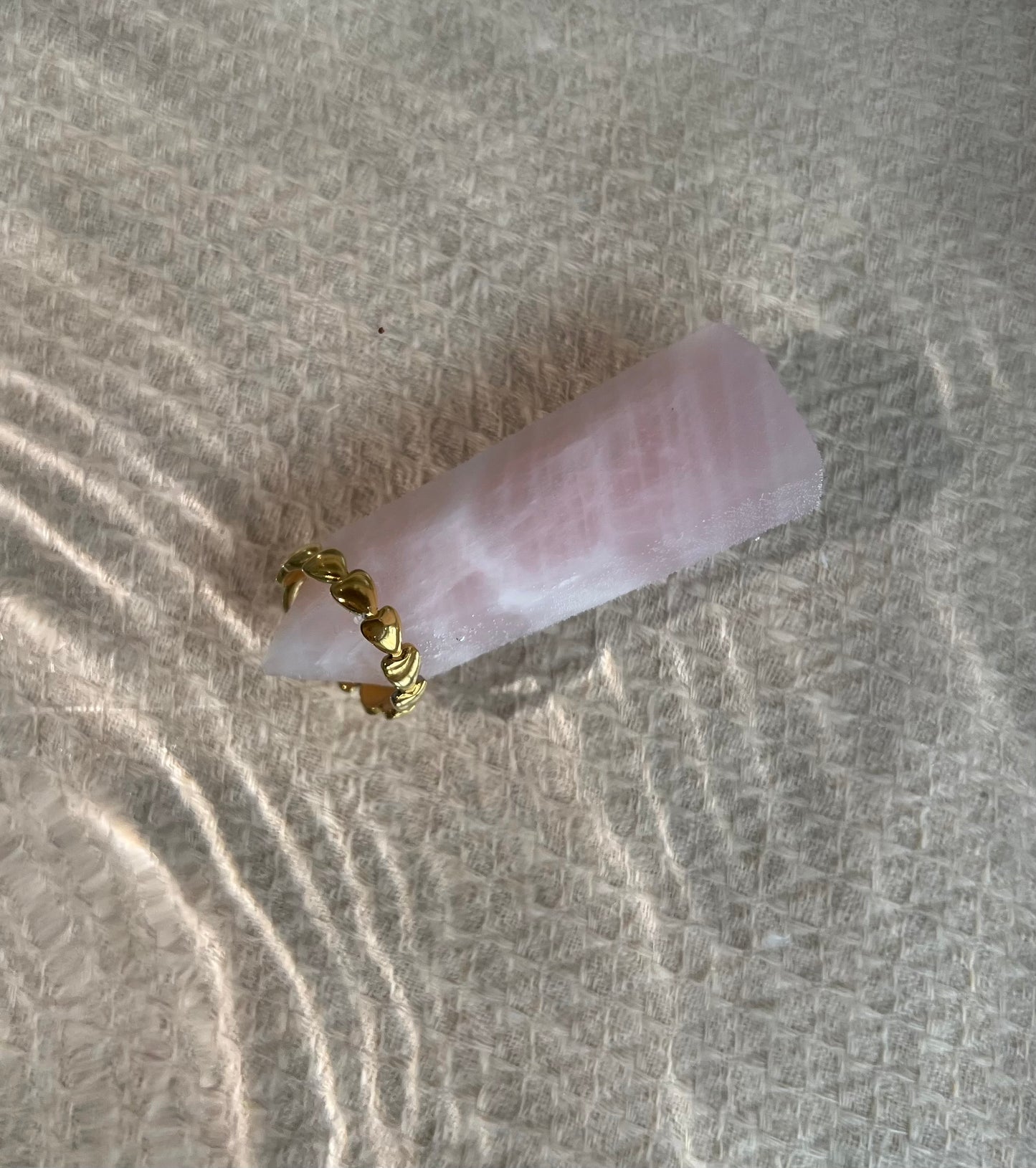 Rome Row Of Hearts Gold Love Ring