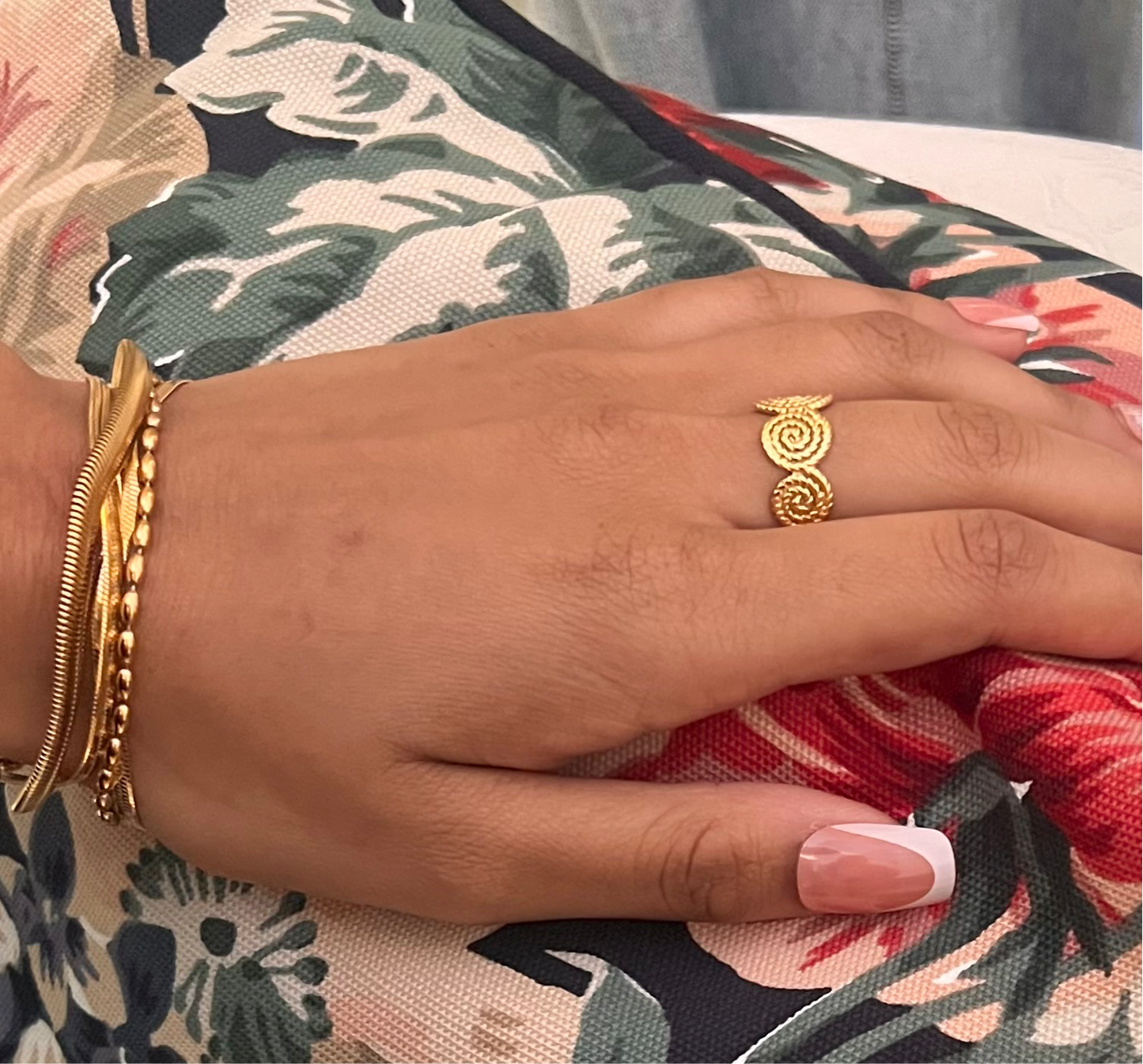 Santorini Spiral Shell Gold Band Ring