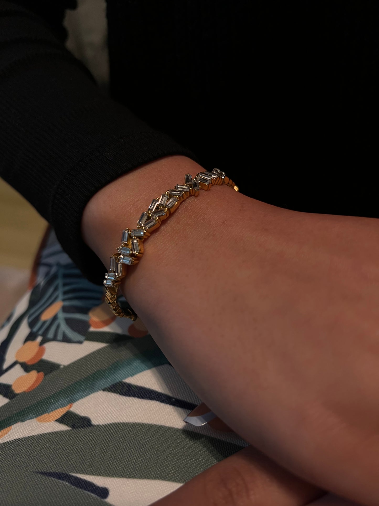 Riyadh Silver Cluster Crystal Gold Bangle