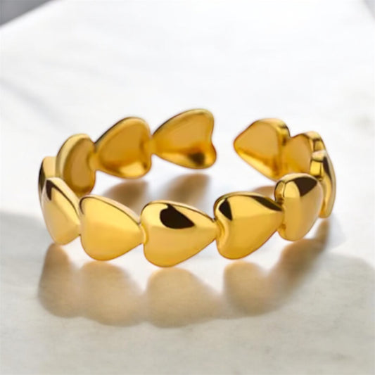Rome Row Of Hearts Gold Love Ring